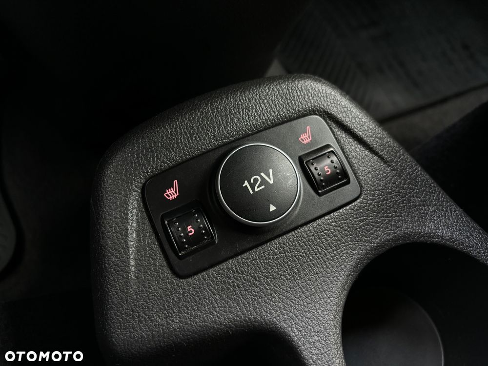 Ford Tourneo Connect Grand - 23