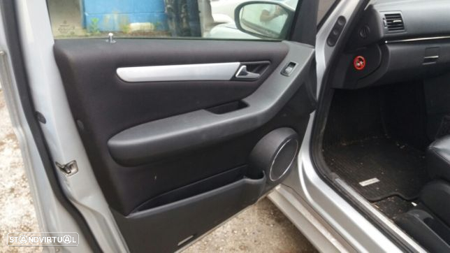 Bancos Mercedes B180cdi - 4
