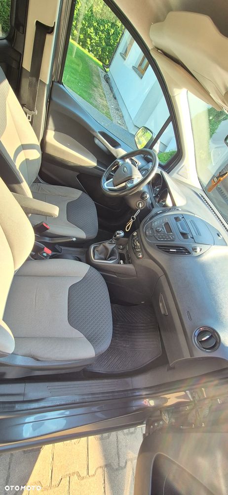 Ford Tourneo Courier - 5