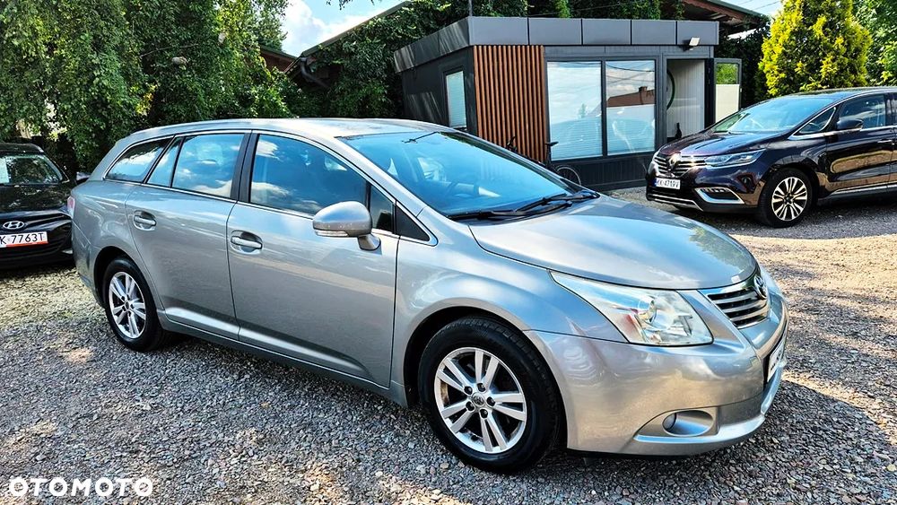 Toyota Avensis - 7