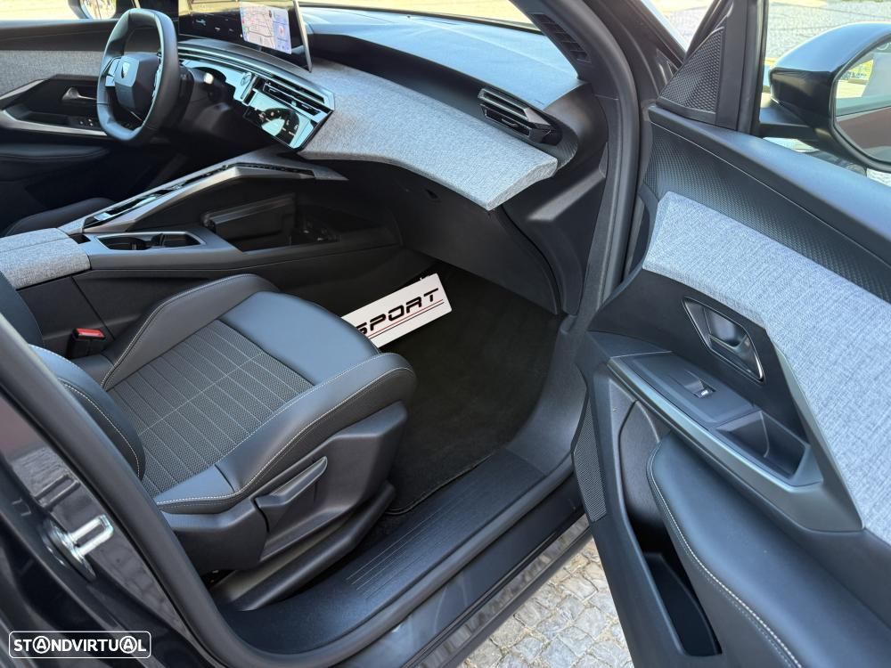 Peugeot E-3008 73 kWh Allure - 18
