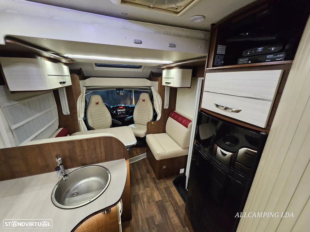 McLouis Yearling 74G SERIE LIMITÉE 5 LUGARES CAMA CENTRAL/BASCULANTE - 33