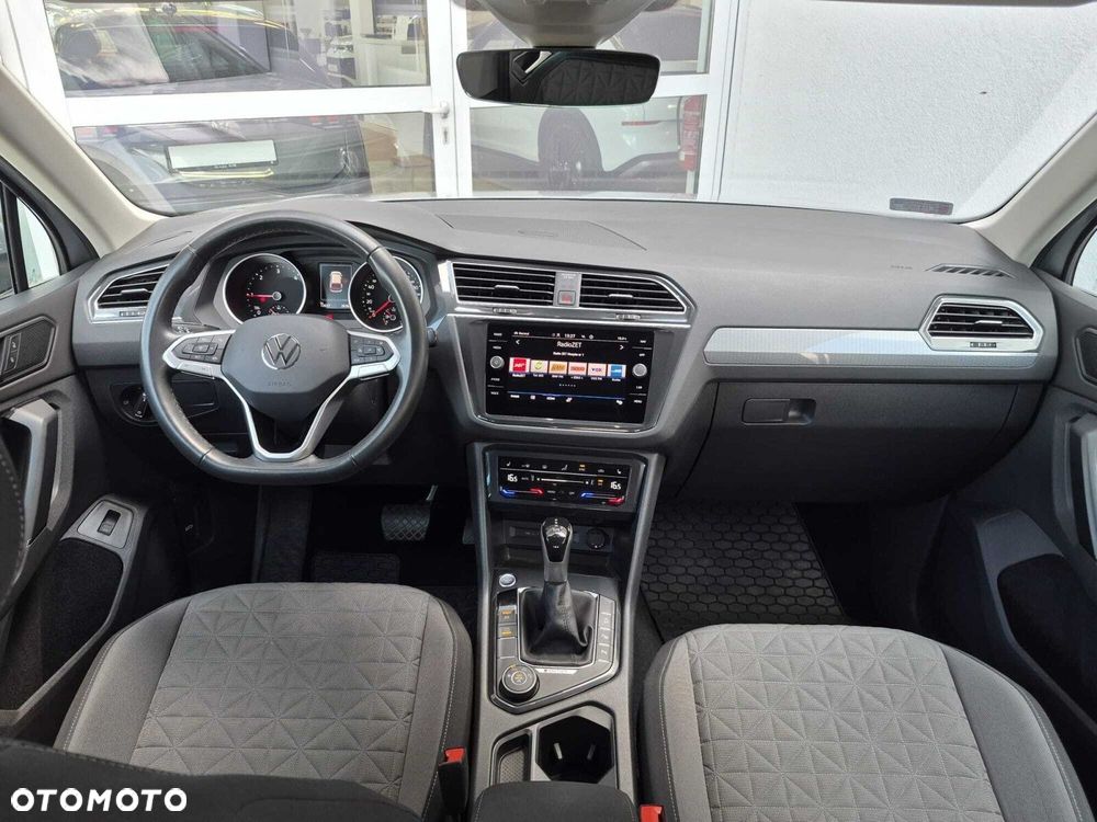 Volkswagen Tiguan - 8