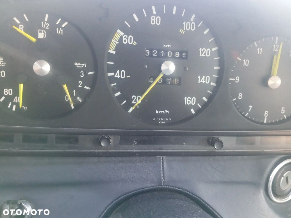 Mercedes-Benz W123