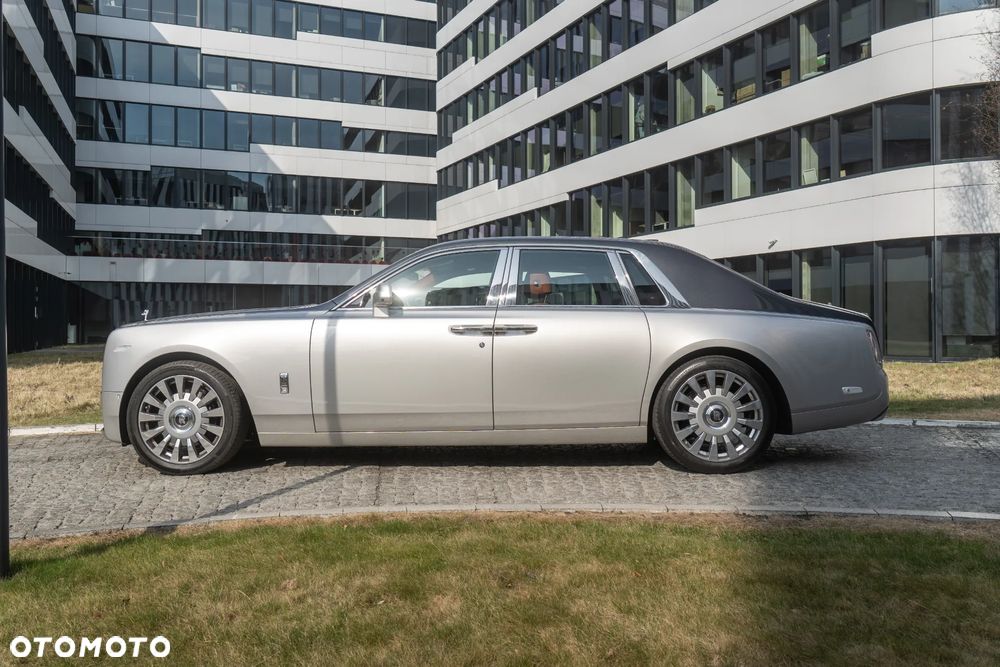 Rolls-Royce Phantom Standard - 3