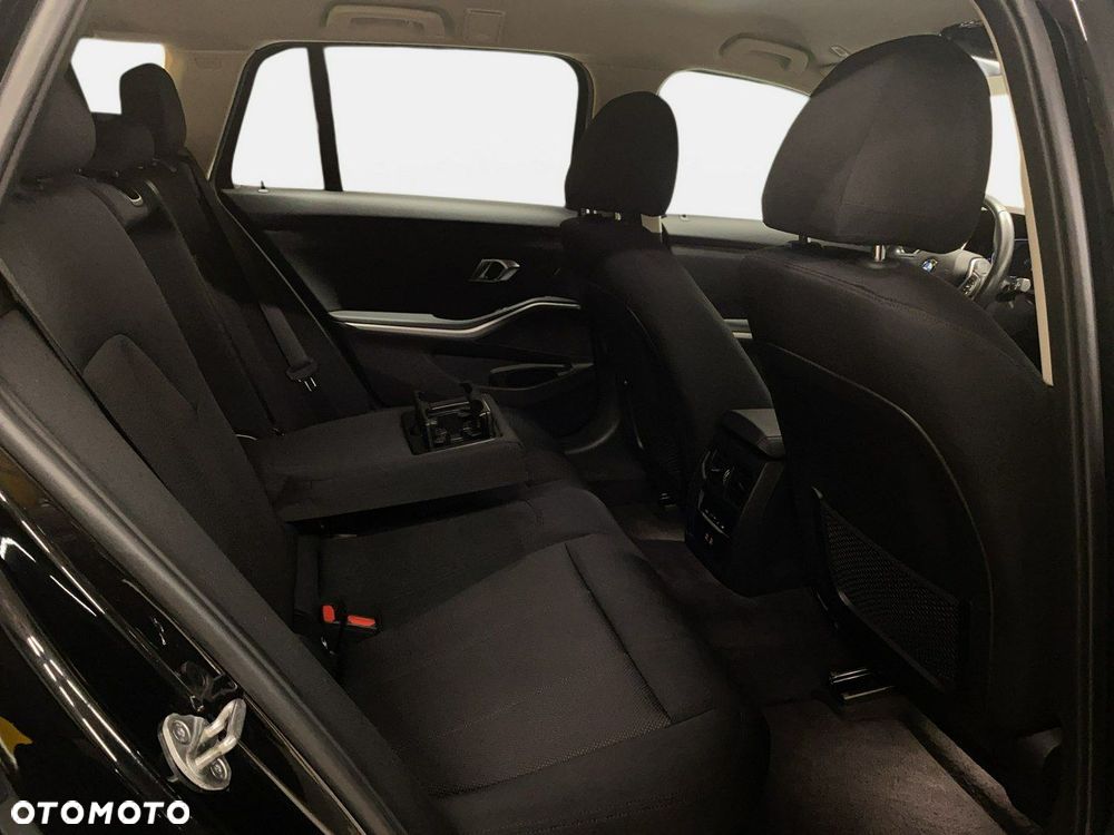 BMW Seria 3 - 15