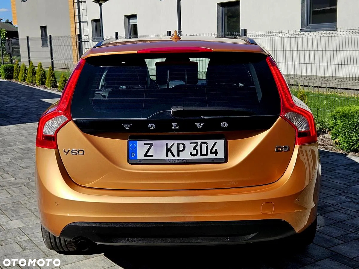 Volvo V60 D3 Summum - 10