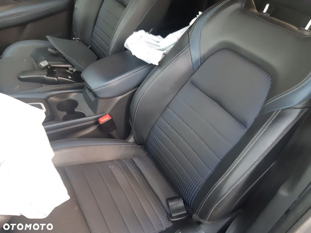 Nissan Qashqai 1.3 DIG-T MHEV N-Connecta Xtronic - 11