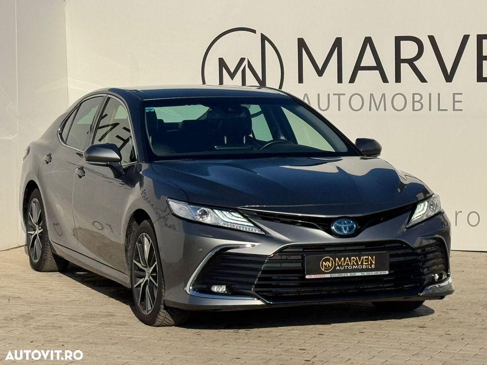 Toyota Camry 2.5 Hybrid Dynamic - 1