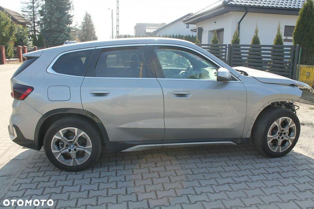 BMW iX1 - 6
