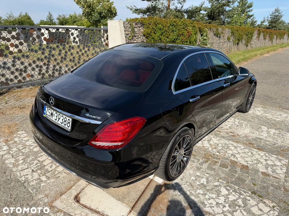 Mercedes-Benz Klasa C 300 9G-TRONIC - 12