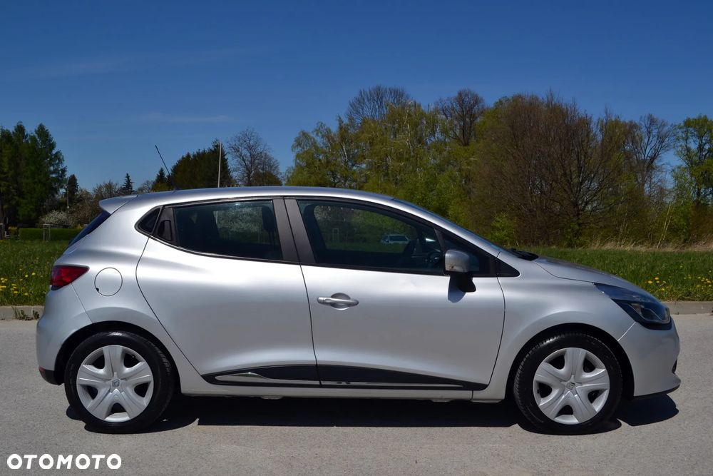 Renault Clio - 7