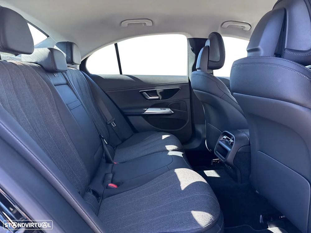 Mercedes-Benz E 300 Standard - 15