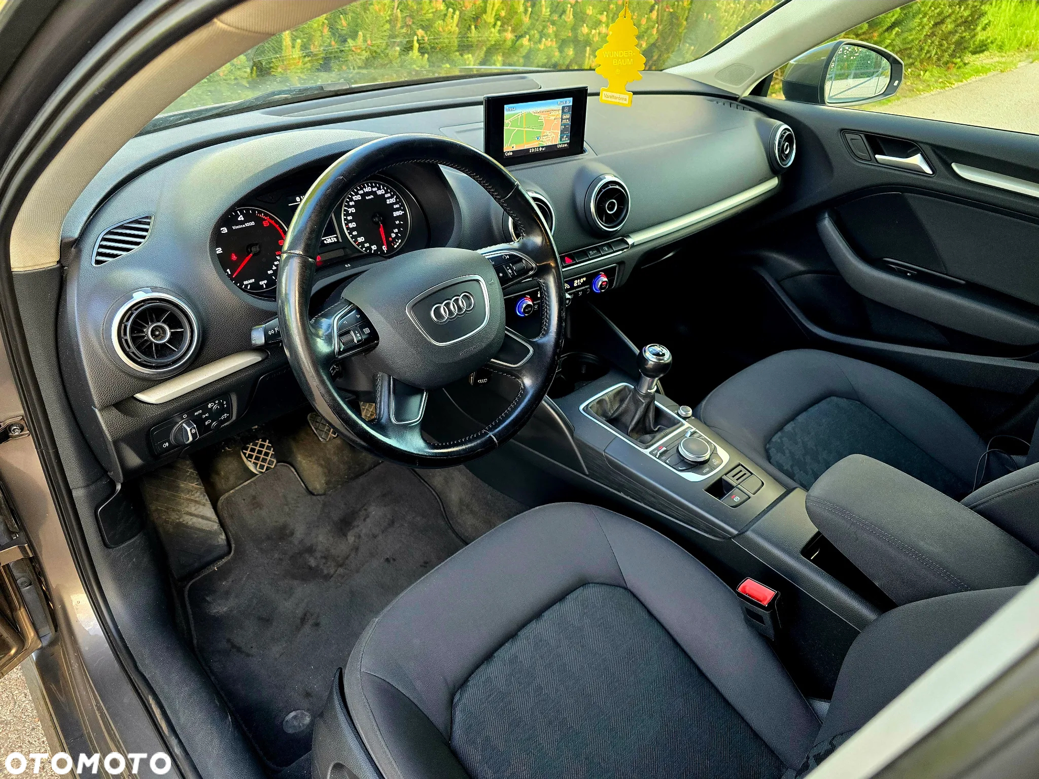 Audi A3 1.6 TDI Sportback ultra Attraction - 22