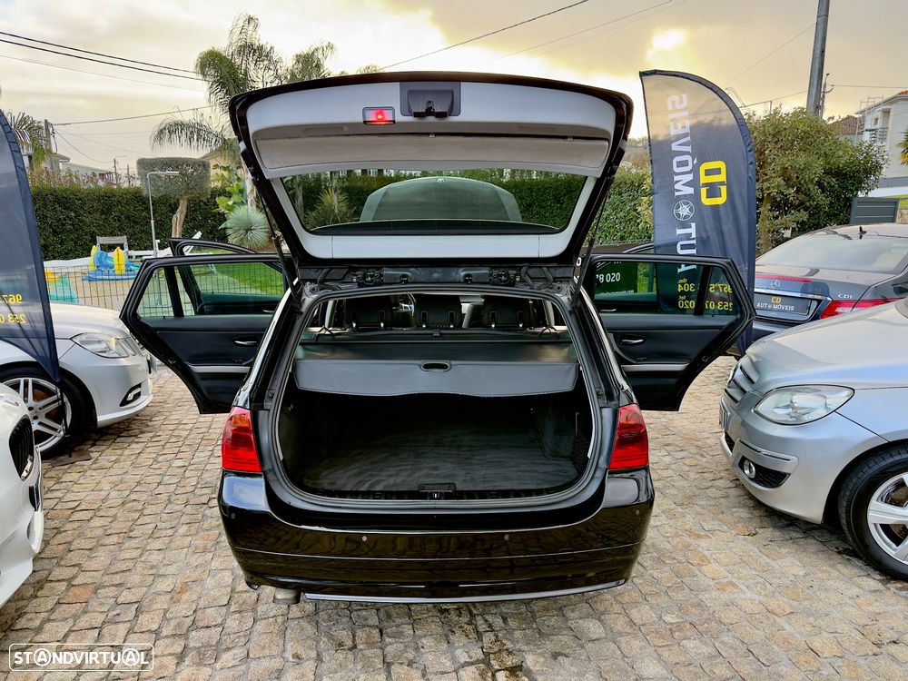 BMW 320 d Exclusive - 30