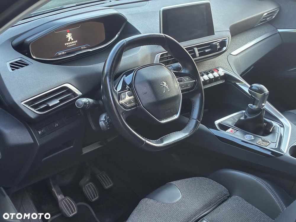 Peugeot 3008 1.6 BlueHDi Allure S&S - 9