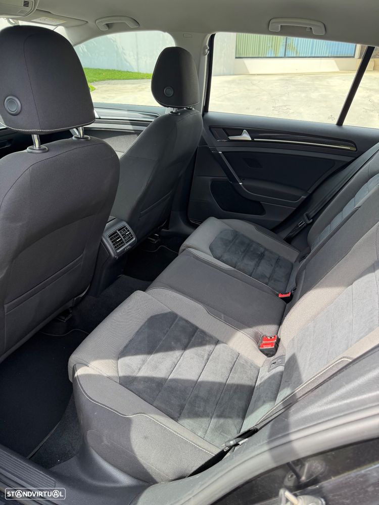 VW Golf Variant - 11