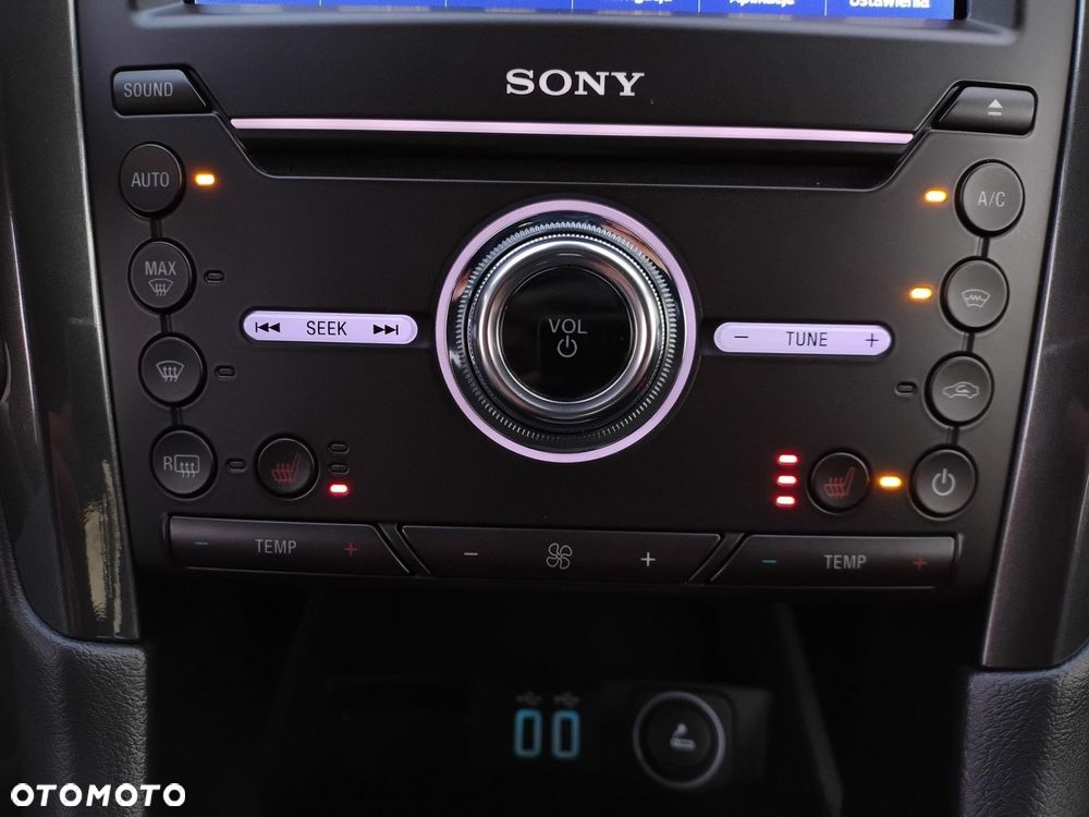 Ford Mondeo 2.0 Hybrid Titanium - 19