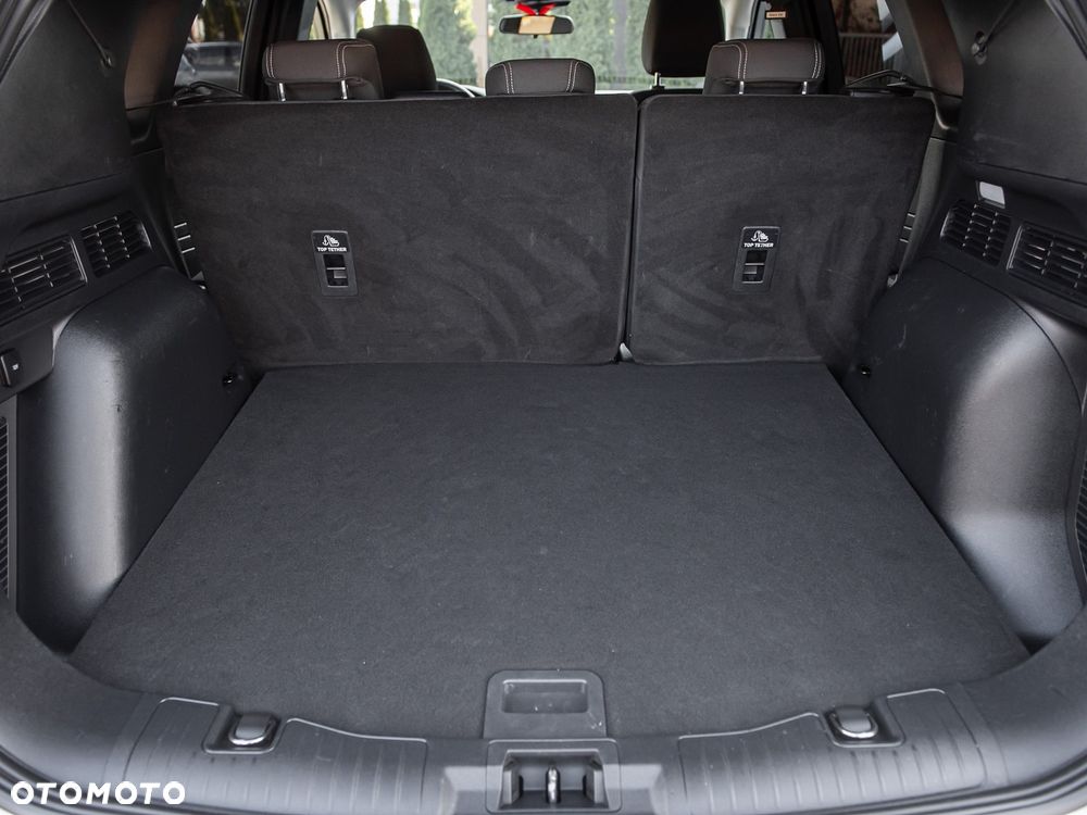 Ford Kuga - 28