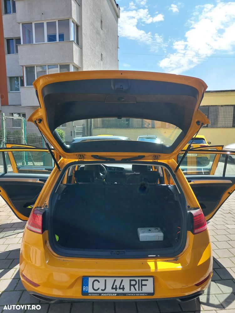 Volkswagen Golf 1.6 TDI Comfortline - 11
