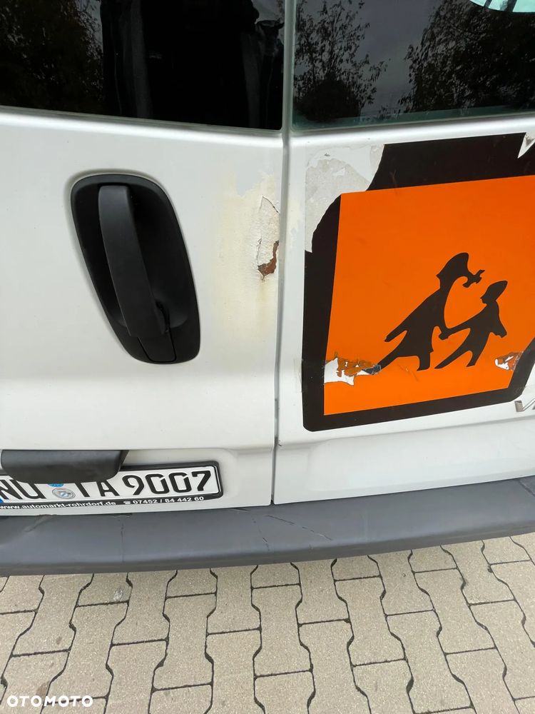 Opel Vivaro L2H1 2.9t Edition - 19