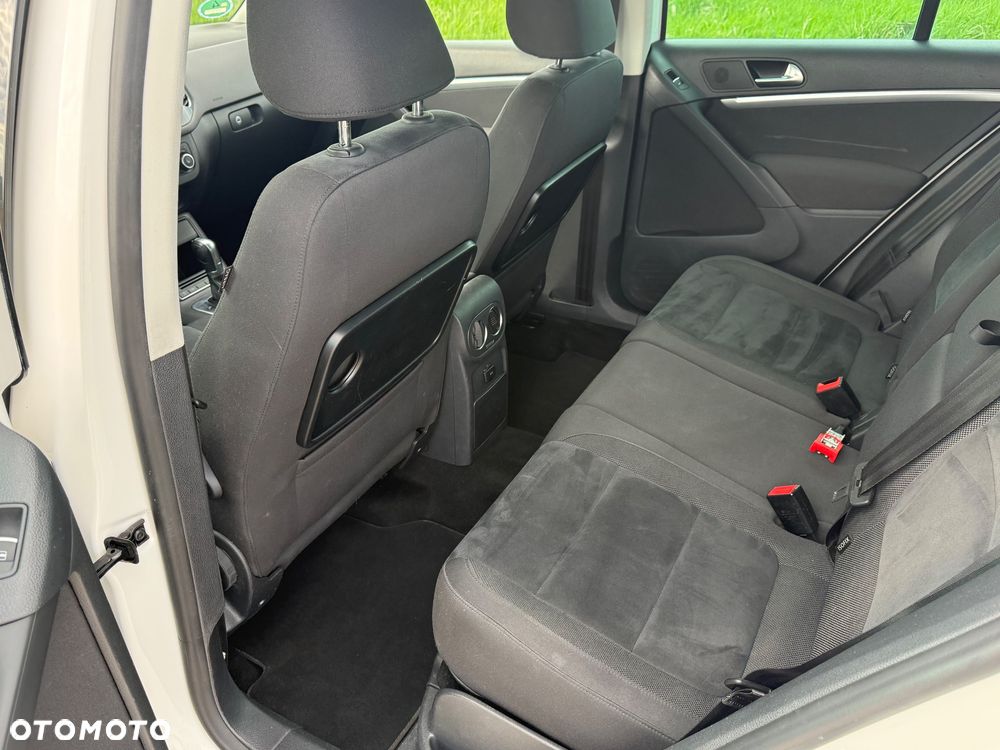 Volkswagen Tiguan 2.0 TDI DPF 4Motion BlueMotion Technology DSG Exclusive - 19