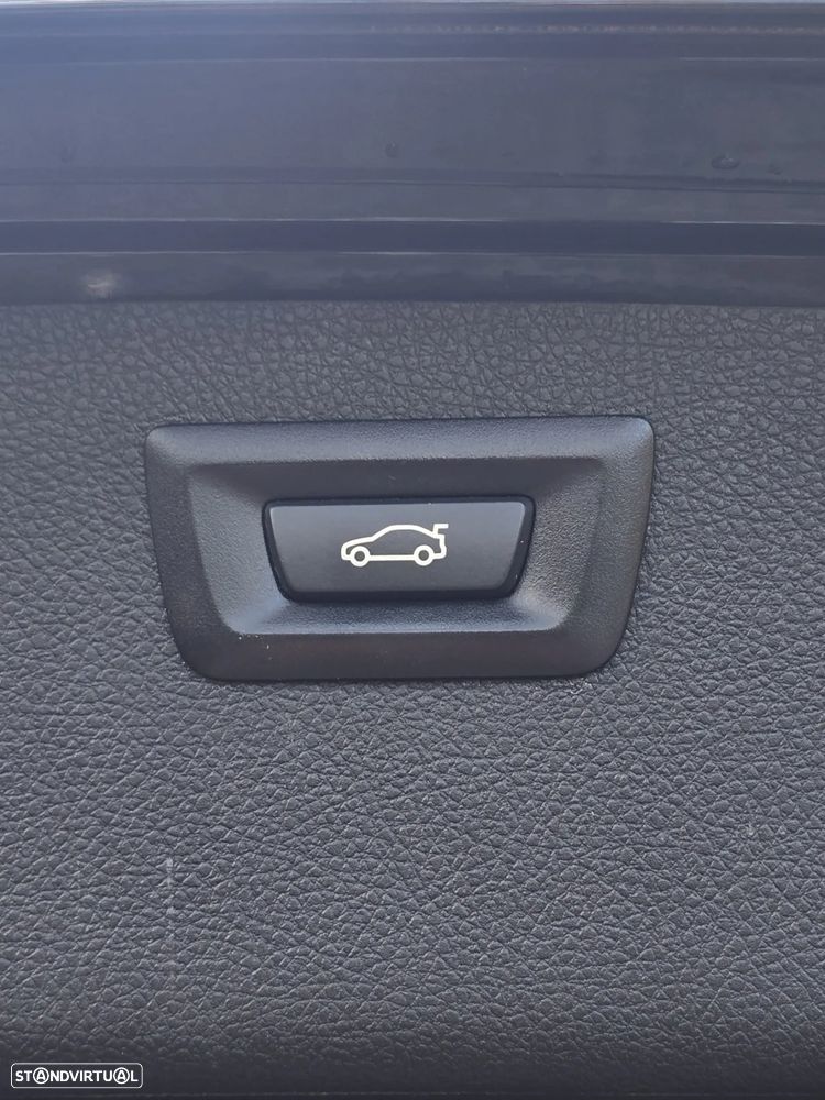 BMW 320 d Auto Pack M - 15