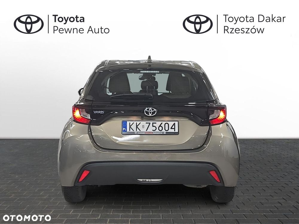 Toyota Yaris - 4