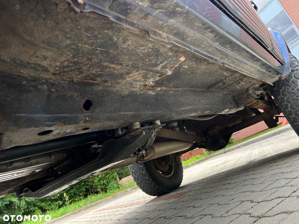Jeep Cherokee - 19