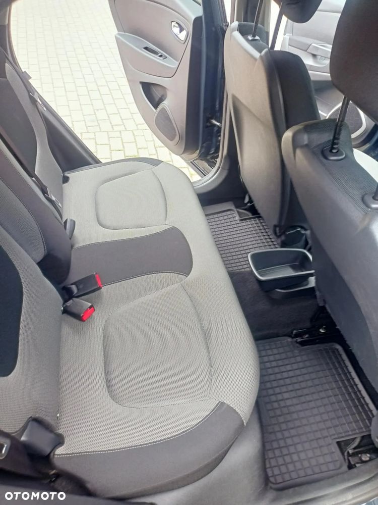 Renault Captur - 3