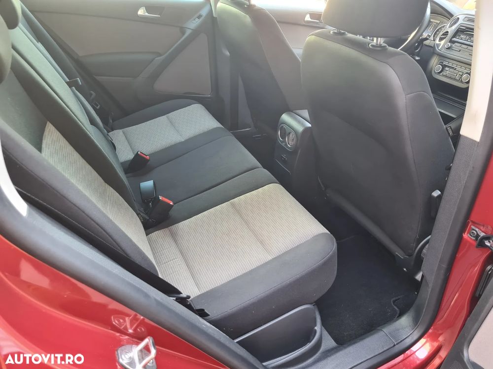 Volkswagen Tiguan - 12