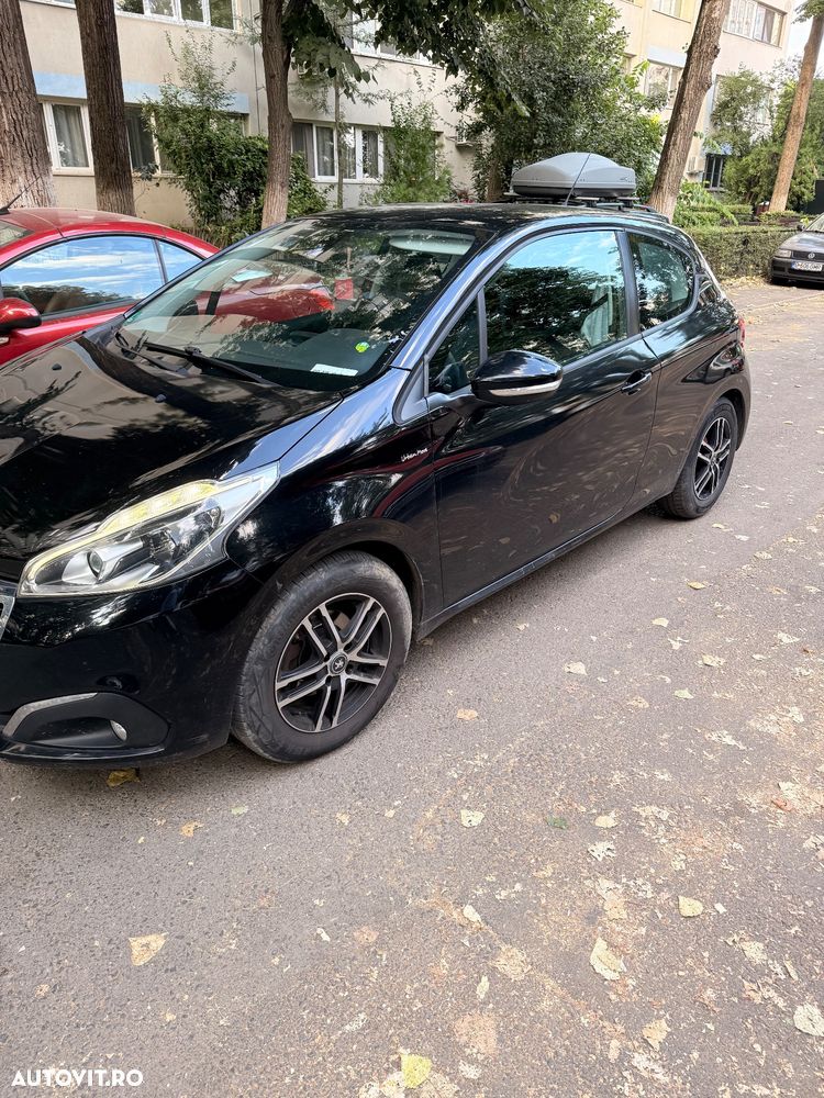Peugeot 208 1.2 L PureTech Active - 8