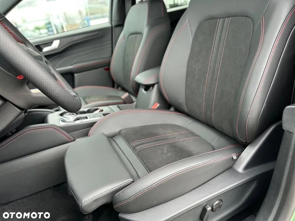 Ford Kuga 2.5 FHEV FWD ST-Line X eCVT - 13