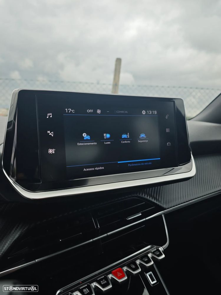 Peugeot 2008 1.2 PureTech Allure Pack EAT8 - 25