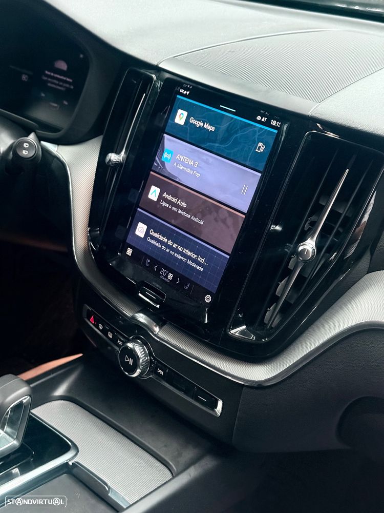 Volvo XC 60 B4 D AWD Plus Dark - 18