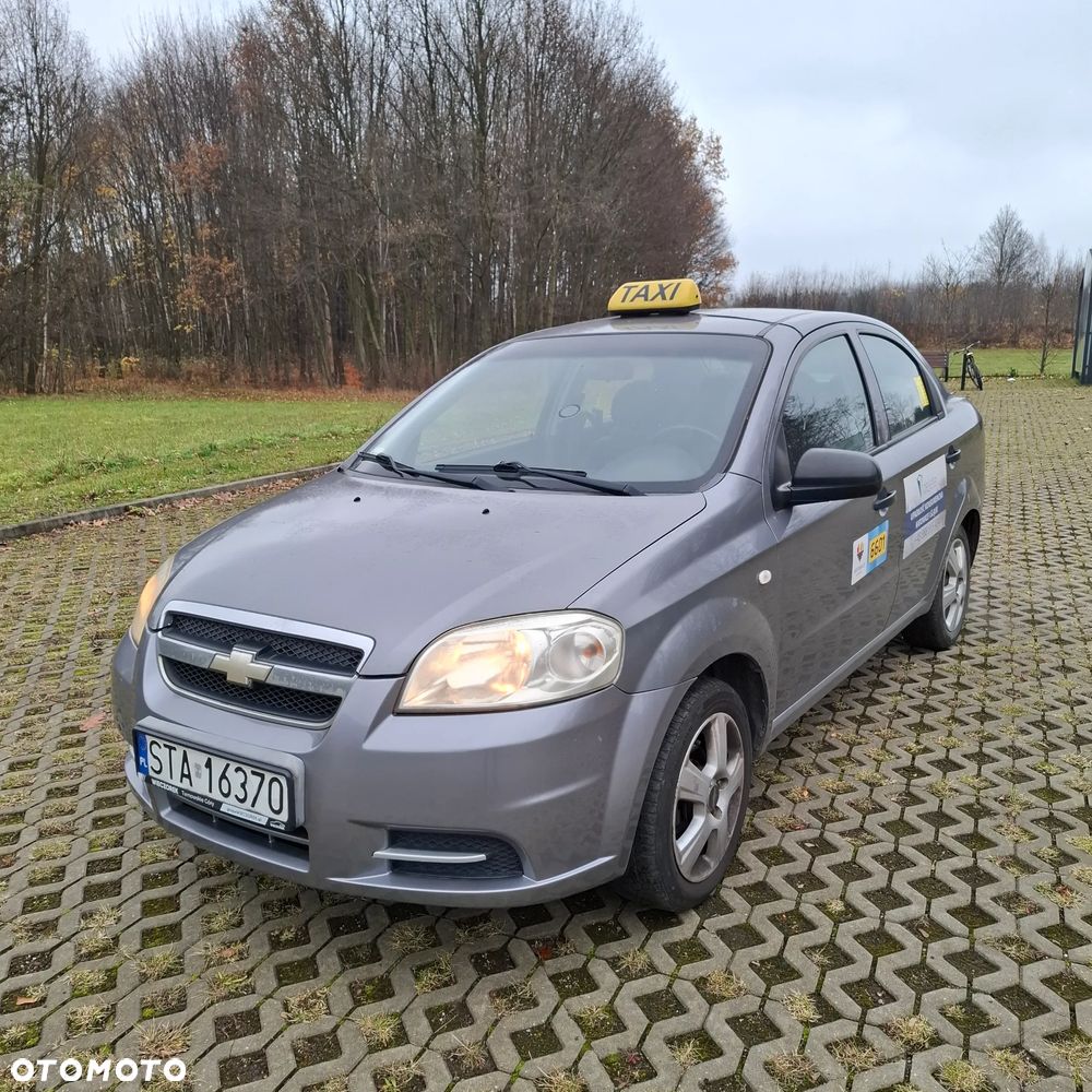 Chevrolet Aveo 1.2 16V Base / Classic - 1