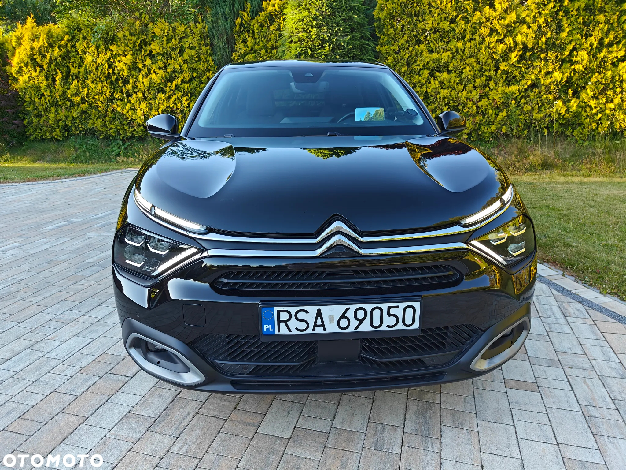 Citroën C4 BlueHDi 130 Stop&Start EAT8 SHINE - 3