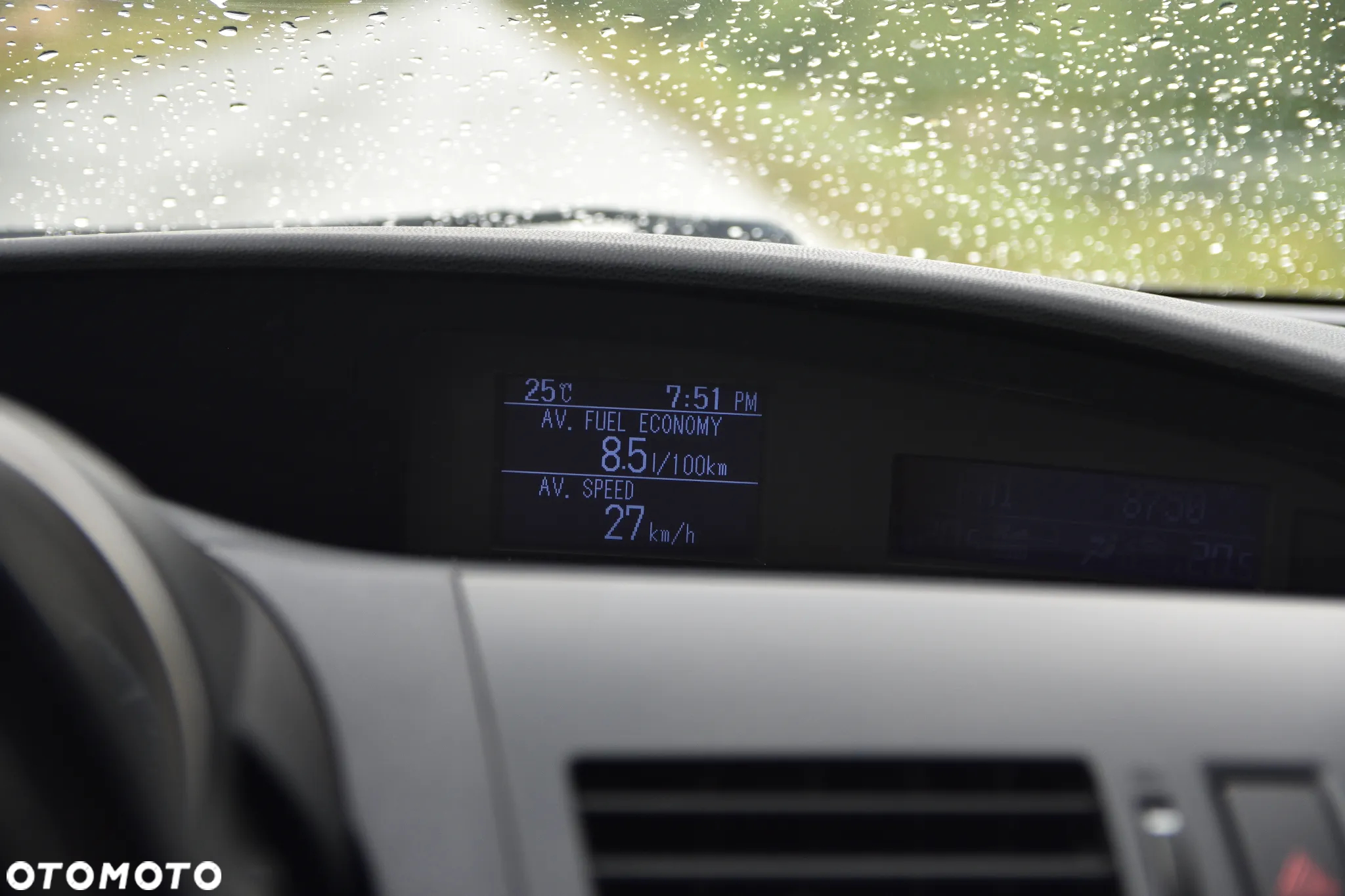 Mazda 3 1.6 Exclusive + - 28