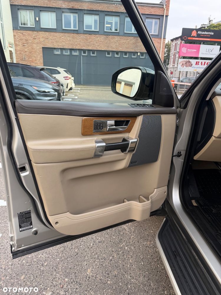 Land Rover Discovery 3.0 Si6 HSE Luxury - 15