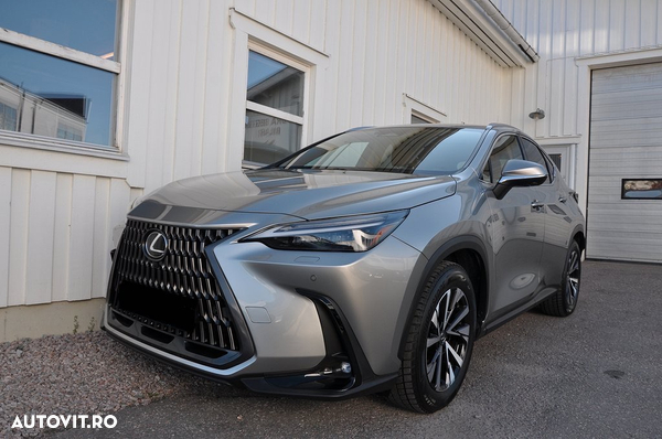 Lexus Seria NX 450h+ AWD CVT PHEV Executive