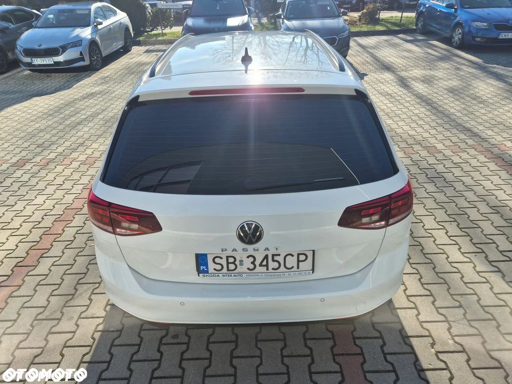 Volkswagen Passat Variant 2.0 TDI EVO Essence DSG - 7