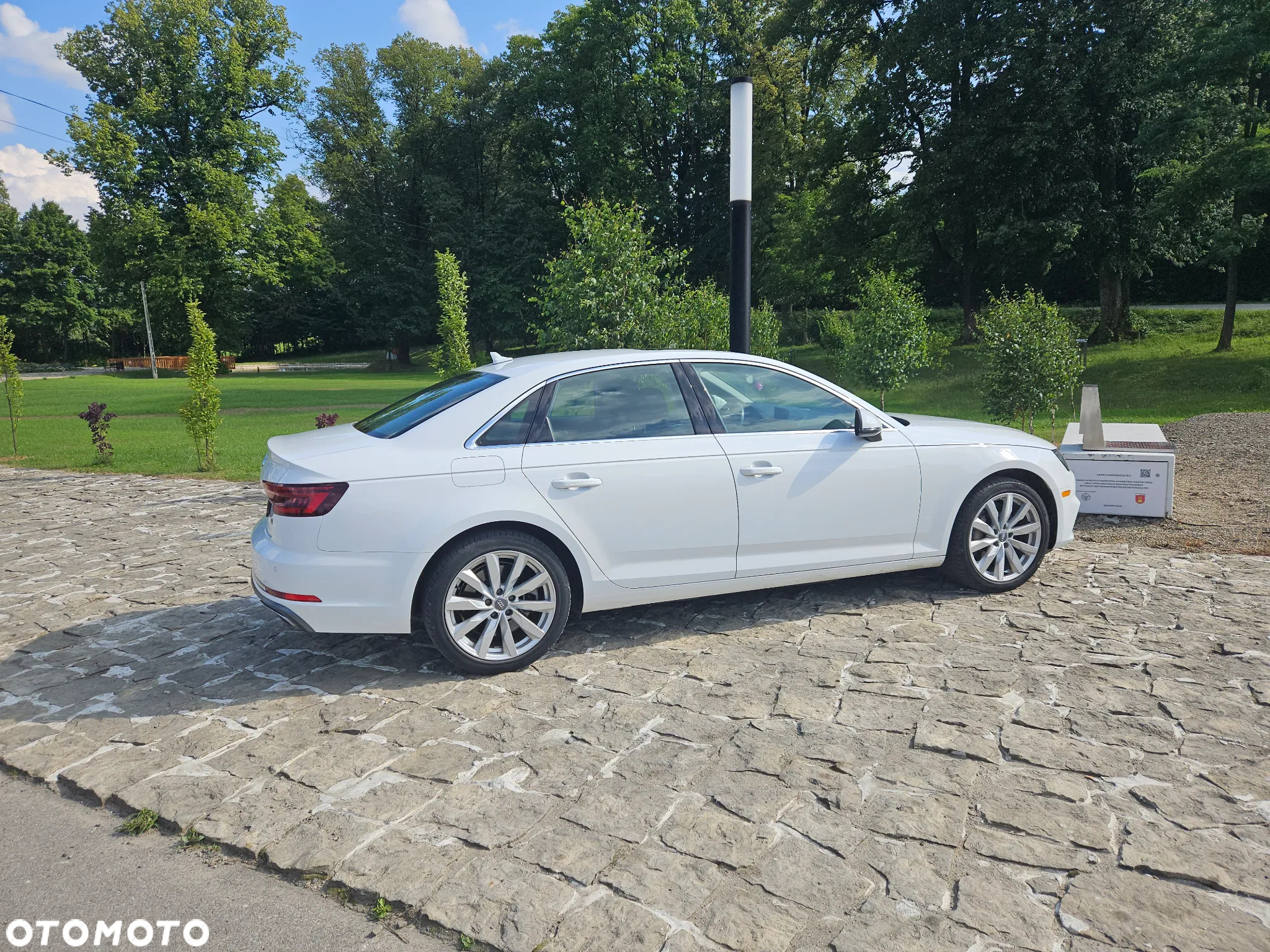 Audi A4 ver-2-0-tfsi-quattro-s-tronic - 11