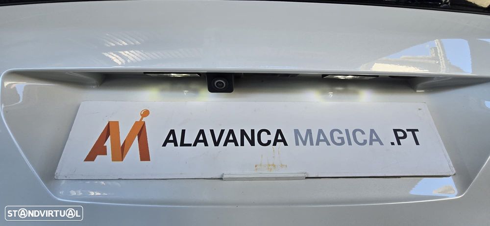 Peugeot 3008 1.6 Hybrid GT Pack e-EAT8 - 36