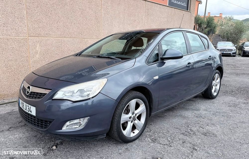 Opel Astra 1.3 CDTI Cosmo - 4