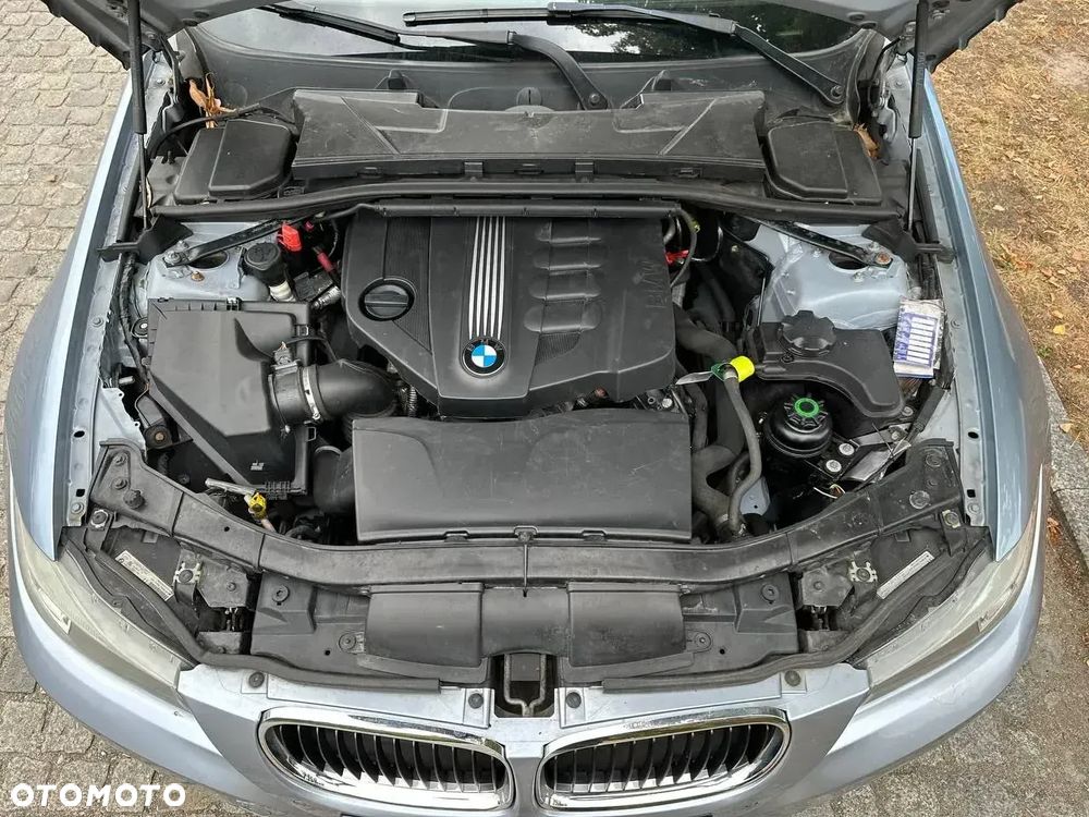 BMW Seria 3 - 12