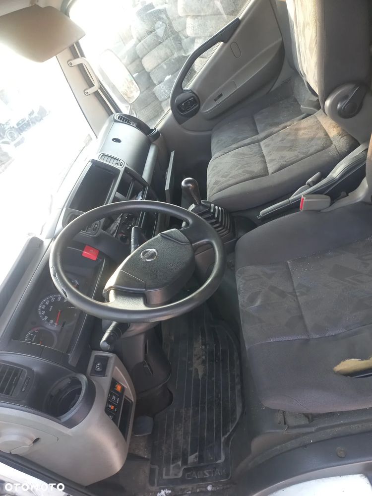 Nissan Cabstar 2.5 Dci 07r wszystkie części - 4