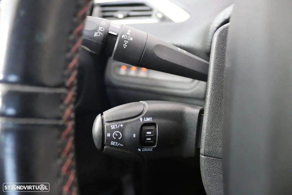 Peugeot 208 1.2 PureTech GT Line - 14