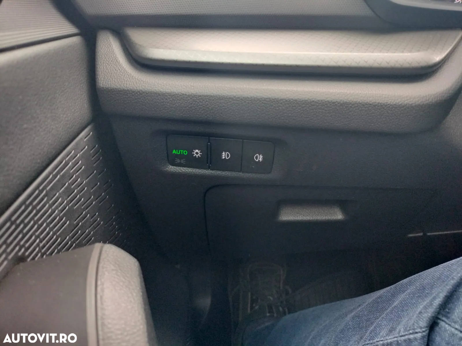 Skoda Octavia 2.0 TDI DSG Ambition - 11