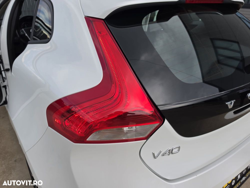Volvo V40 - 11