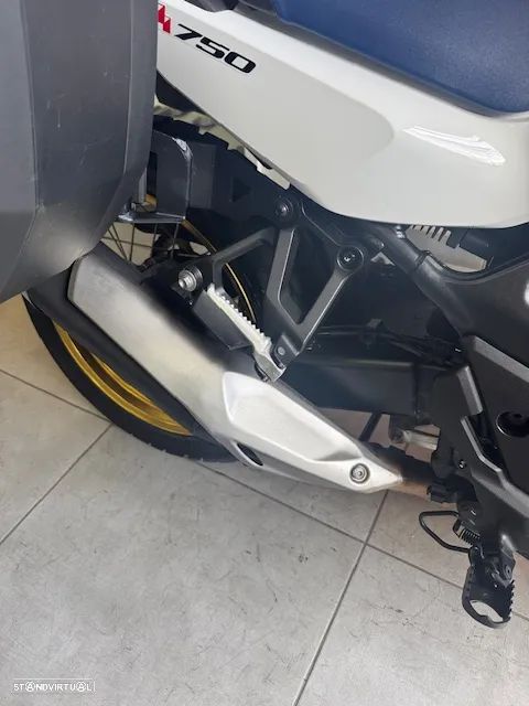 Honda Transalp 750 - ful extras - 5